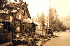 Bar and lodge at McCarthy