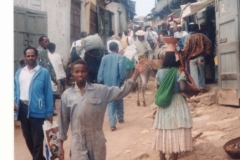 Busy-street-scene-Harar-Ethiopia