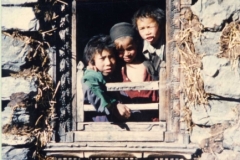 Kids-at-Langtang-Nepal-1