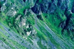 Shoreline-west-of-Melbu-Vesteralen