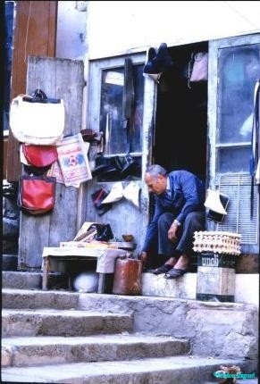 Shopkeeper near Ommayad mosque Damascus